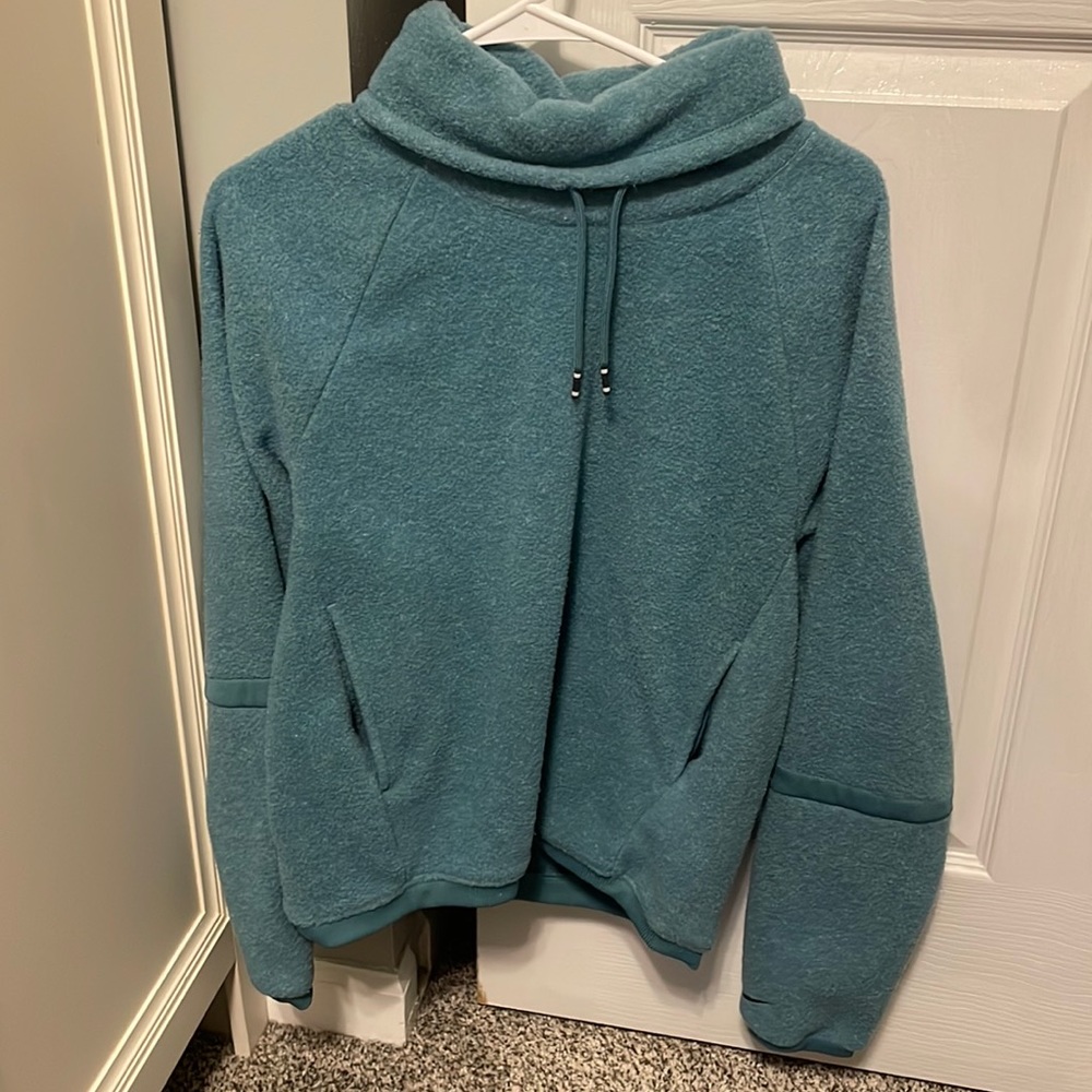 Super warm turtleneck pullover!